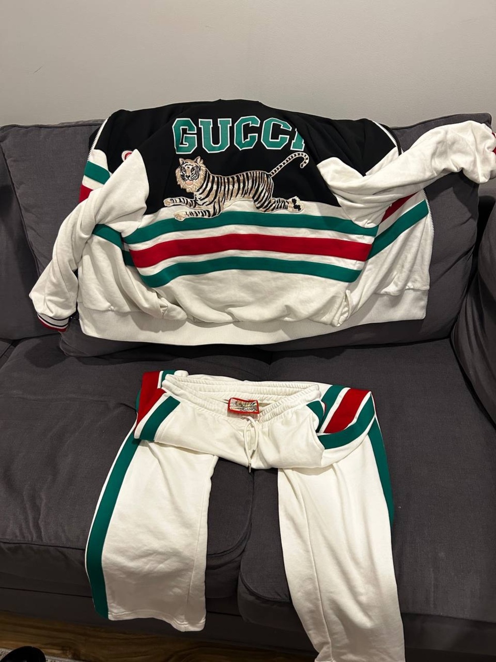 Gucci White Track Pants & Jacket Set with Green & Red Stripes